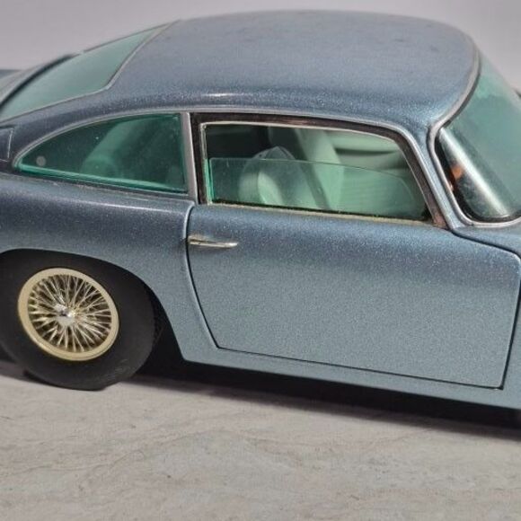 Blue Aston Martin 085 1963, Score 1/18 DB5 - Picture 2 of 16